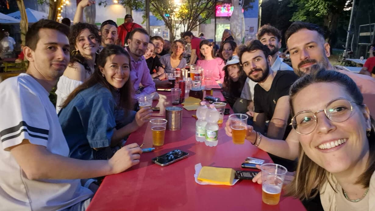Gruppo di matchers play2match alla cena post-partita